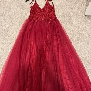 FORMAL RED GOWN